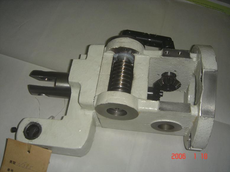 �������